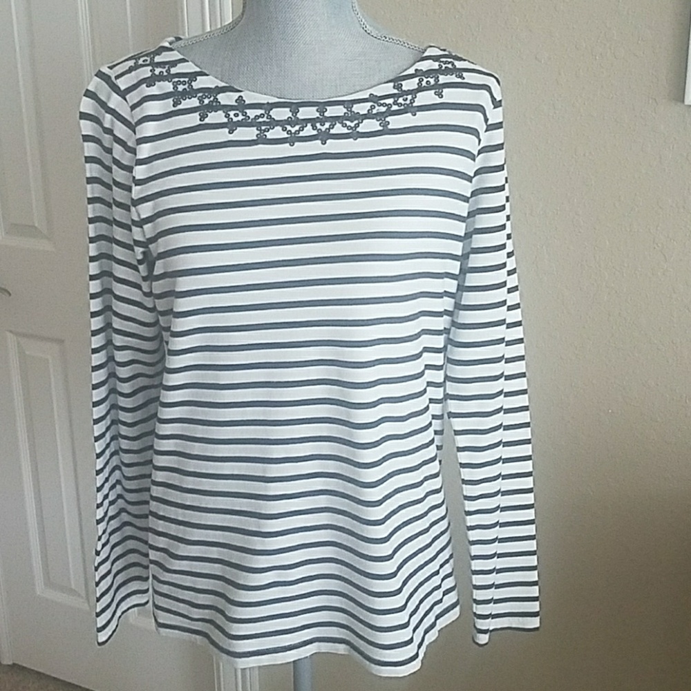 Vineyard Vines long sleeved shirt